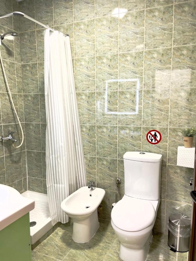 Maris Apartment Tirana Buitenkant foto